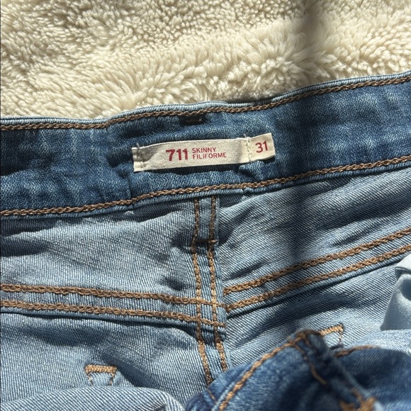 Levi’s 711 Skinny Jeans Size W31 L30 | Light Wash | Mid Rise | Everyday Classic - Picture 5 of 9